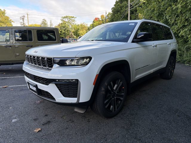 New 2027 Jeep Grand Cherokee L Limited AWD/4WD image 4