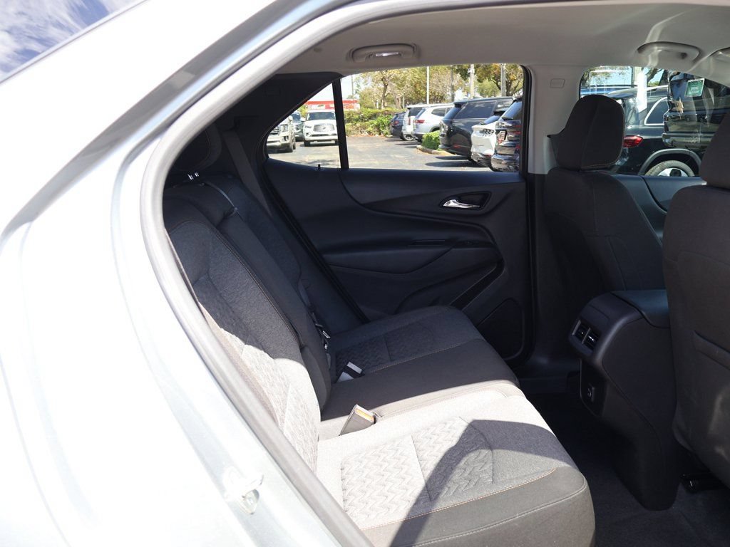 Used 2024 Chevrolet Equinox LT FWD image 37