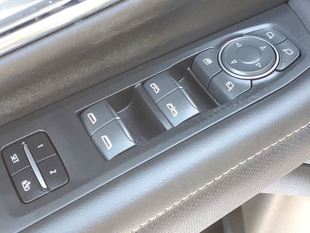 Used 2023 Chevrolet Tahoe Premier w/ Premium Package 2 image 25