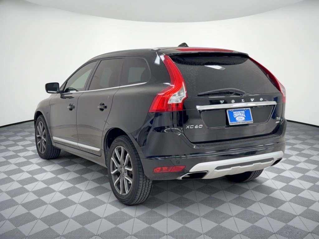 Used 2017 Volvo XC60 T6 Dynamic w/ Preferred Option Package AWD/4WD image 3