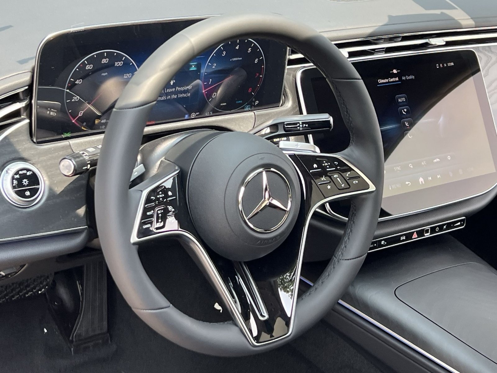 New 2026 Mercedes-Benz E 450 4MATIC Sedan image 21