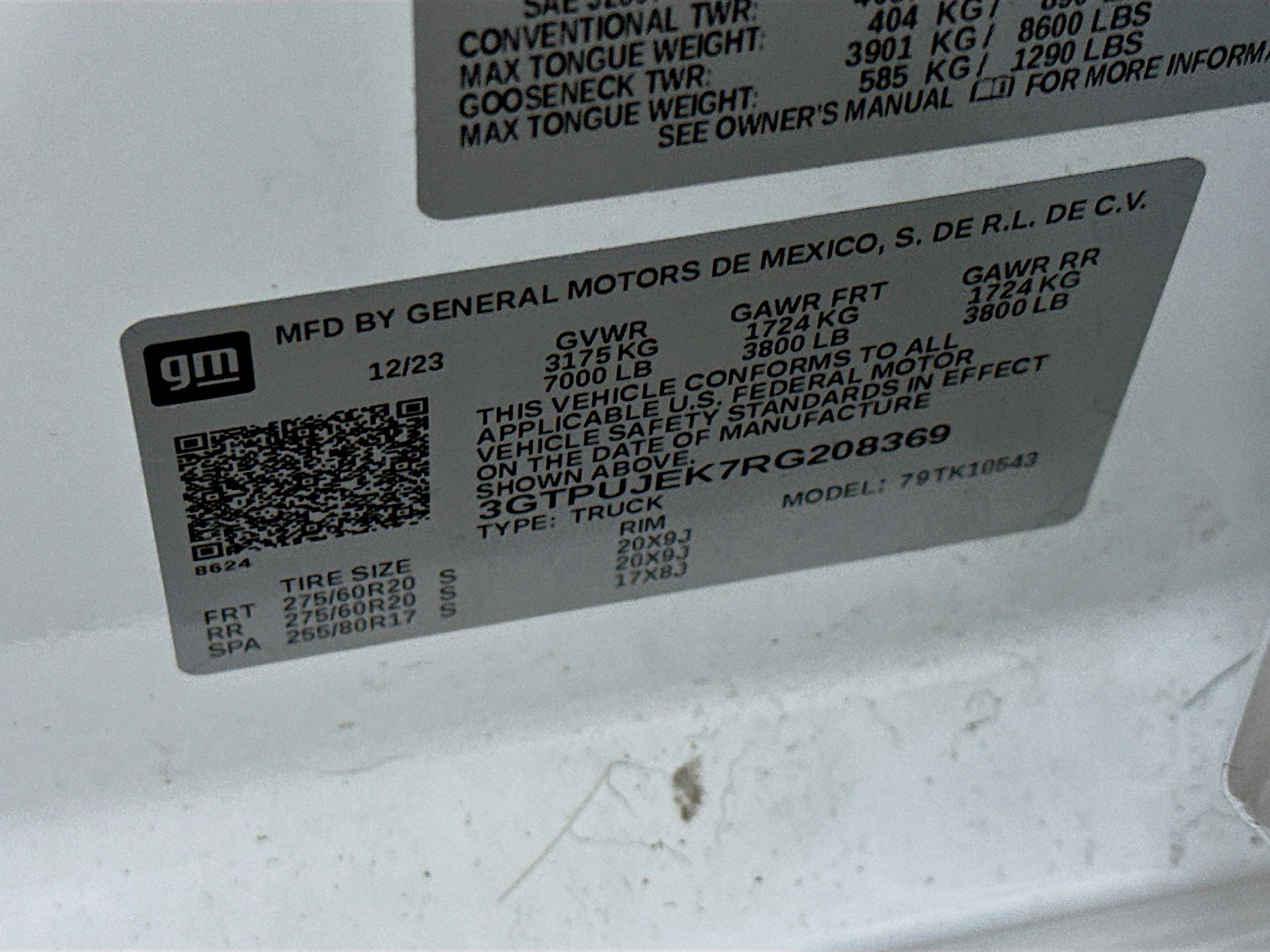 Used 2024 GMC Sierra 1500 Elevation image 12