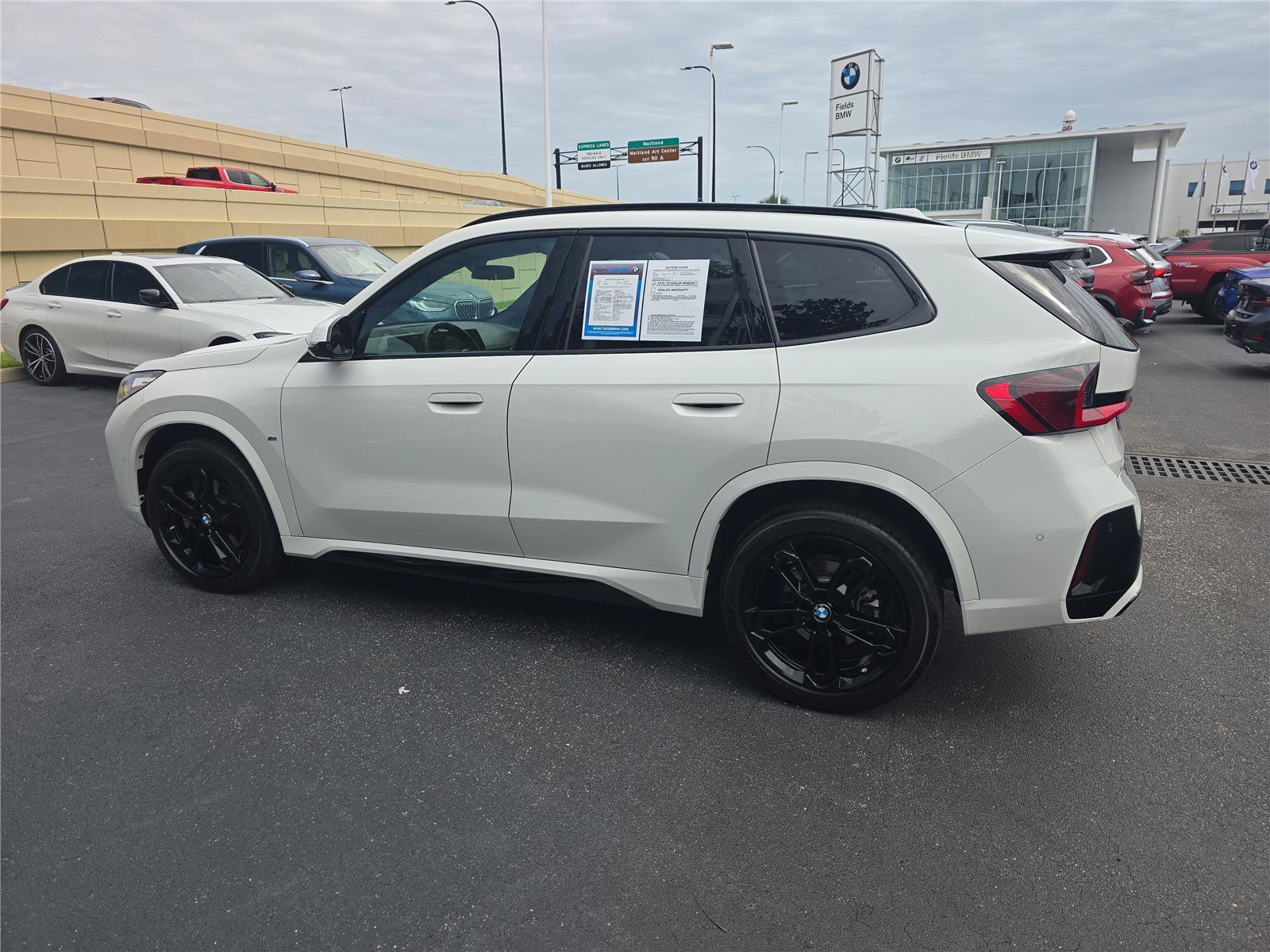 Used 2023 BMW X1 xDrive28i w/ Premium Package AWD/4WD image 6