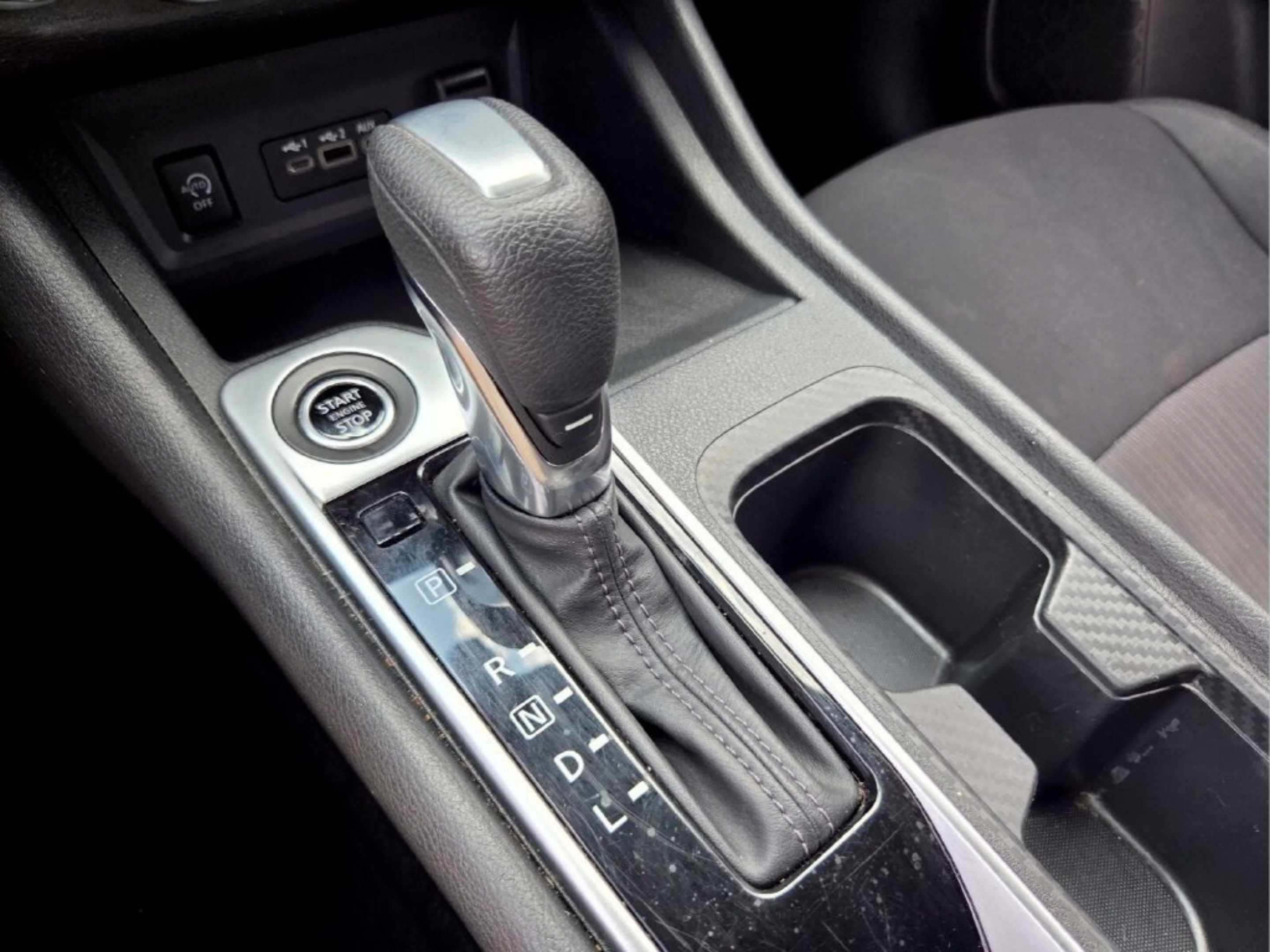 Used 2024 Nissan Sentra SV FWD image 29