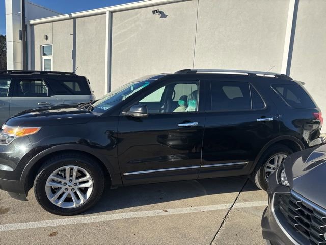 Used 2013 Ford Explorer XLT image 11