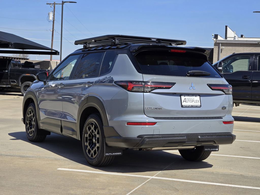 New 2026 Mitsubishi Outlander Trail Edition image 3