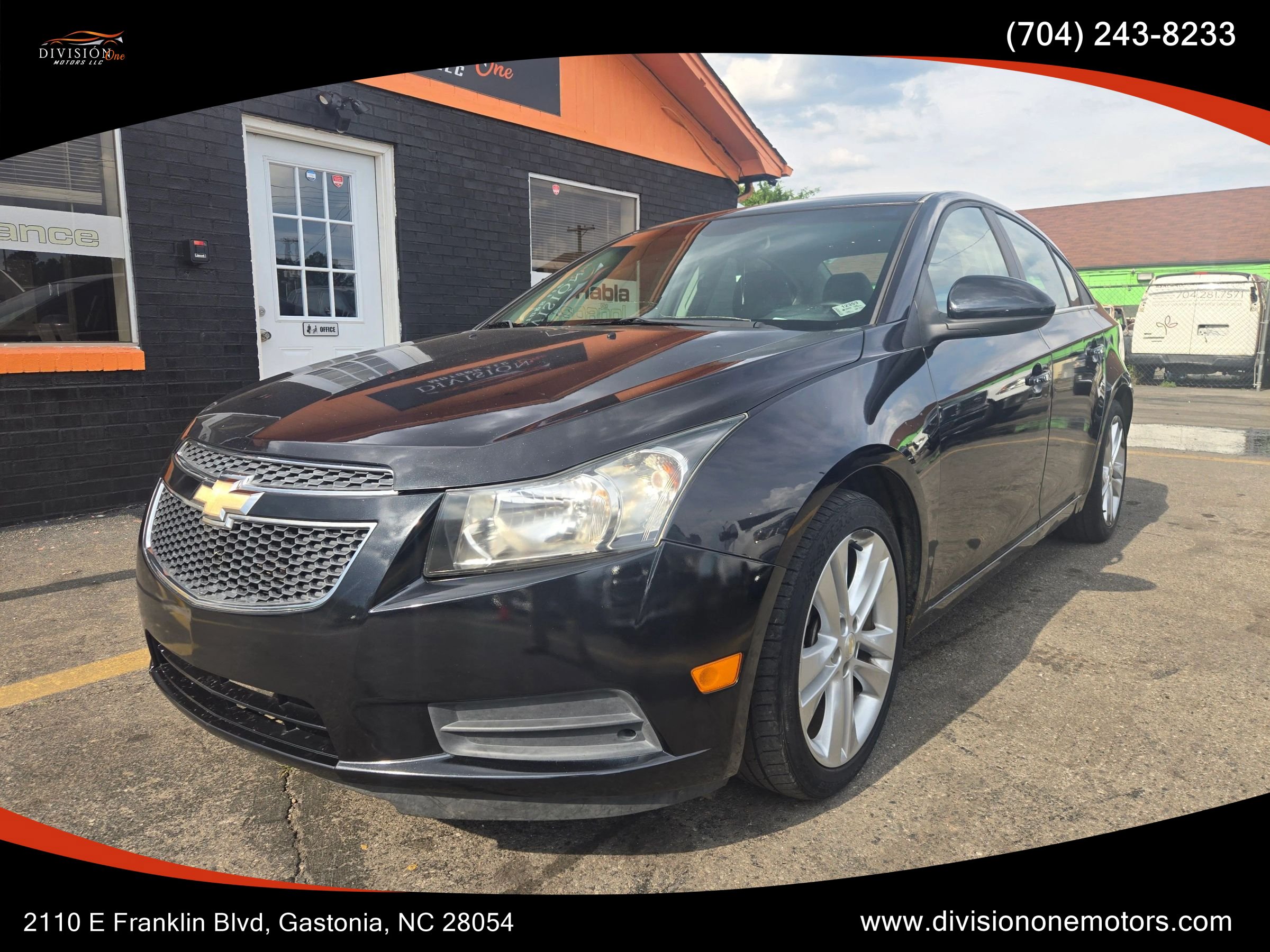 Used 2011 Chevrolet Cruze LTZ FWD image 1