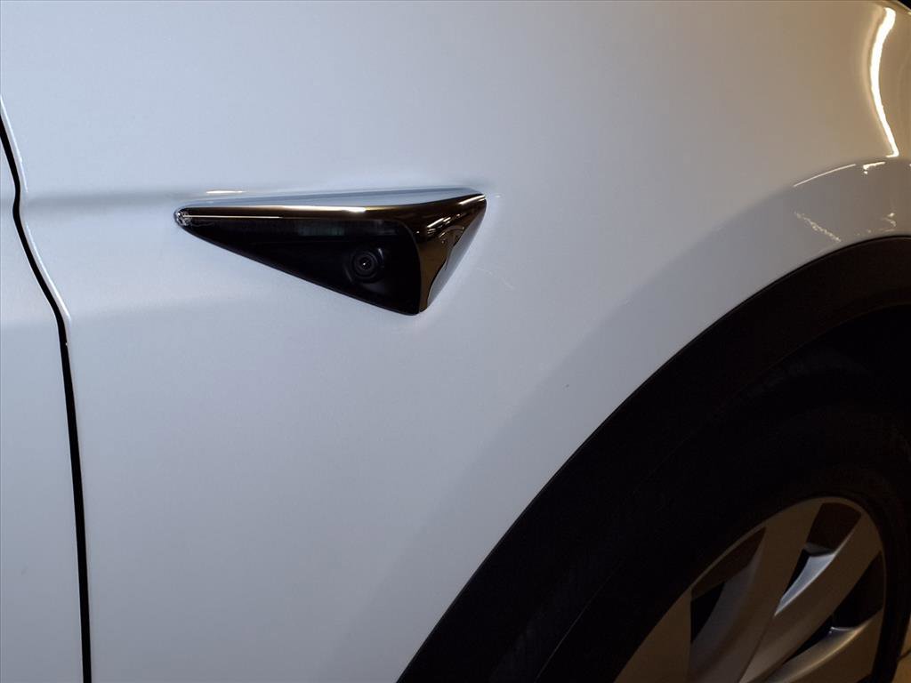 Used 2019 Tesla Model X 75D image 23