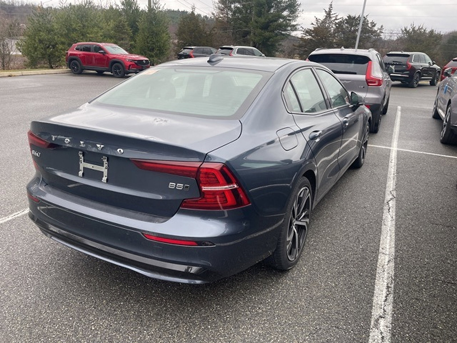 Used 2025 Volvo S60 B5 Core AWD/4WD image 8