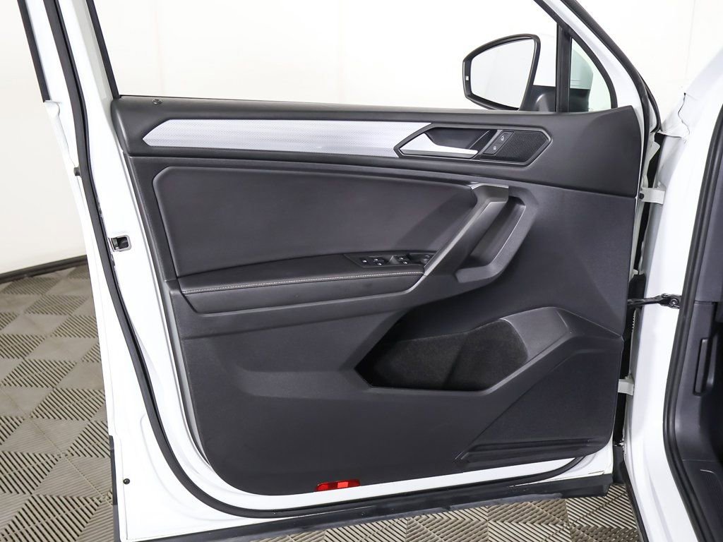 Used 2023 Volkswagen Tiguan S image 21