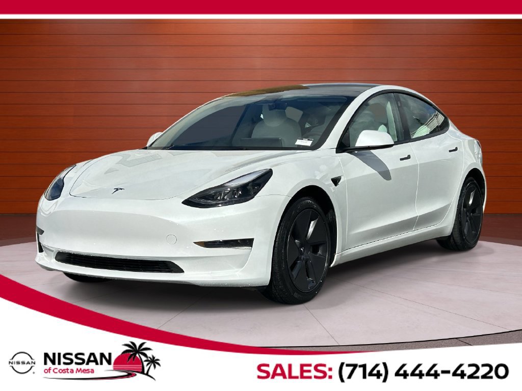 Used 2023 Tesla Model 3 Standard Range RWD image 1