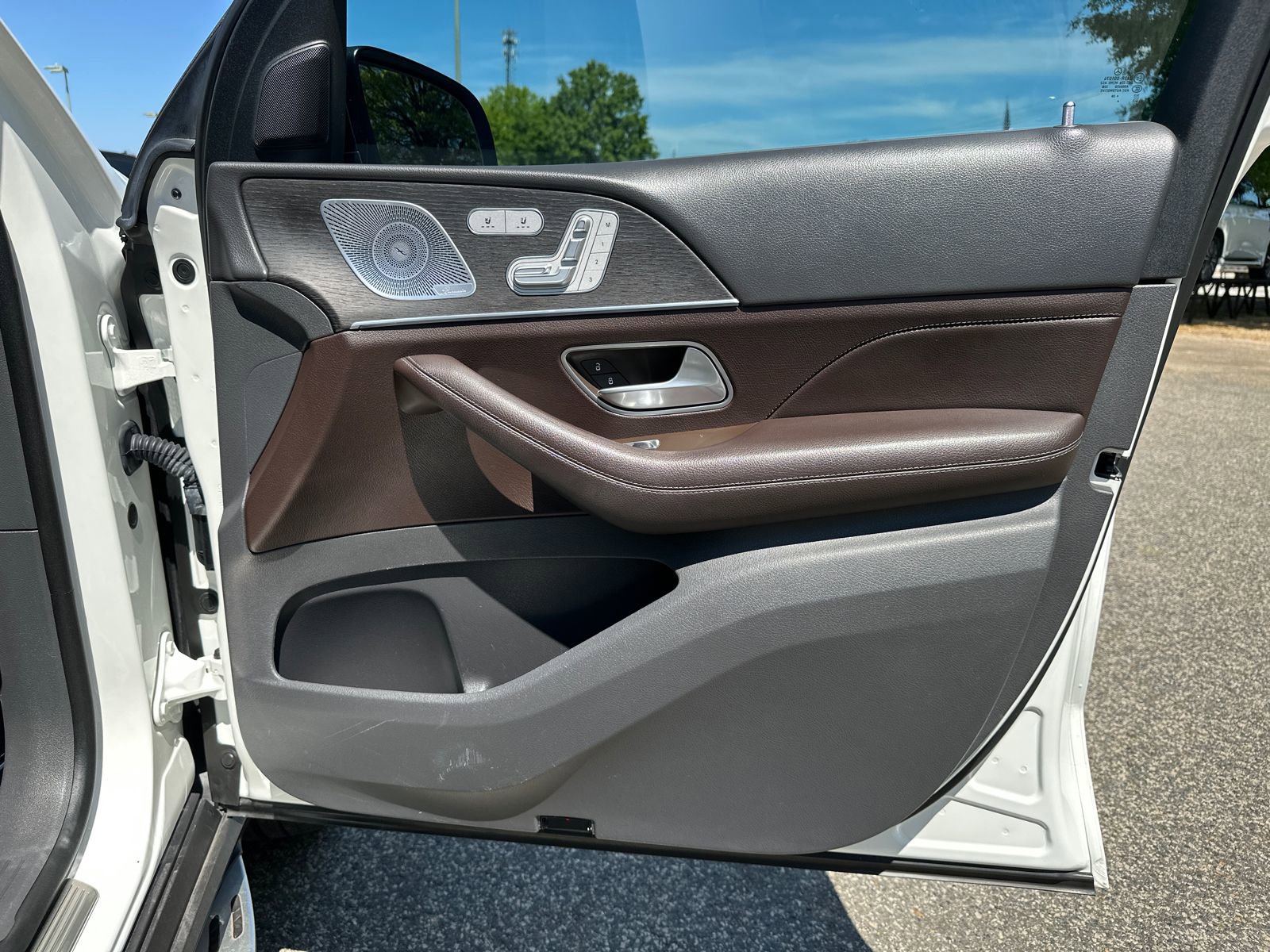 Used 2020 Mercedes-Benz GLS 580 4MATIC image 16