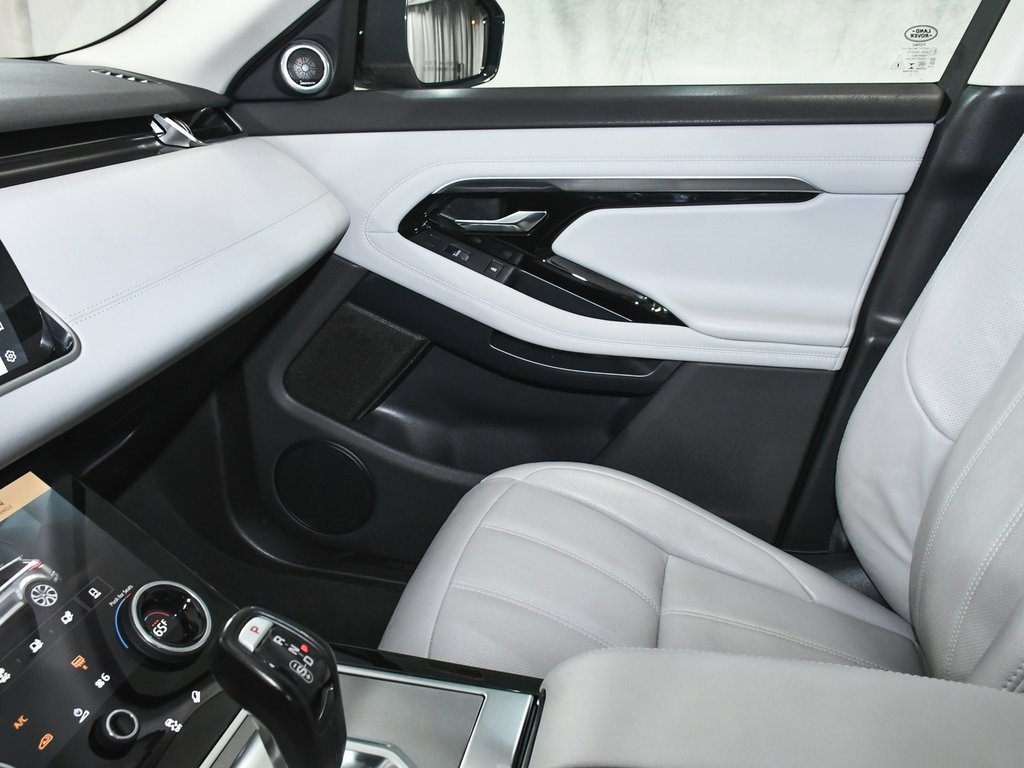Used 2022 Land Rover Range Rover Evoque SE image 46