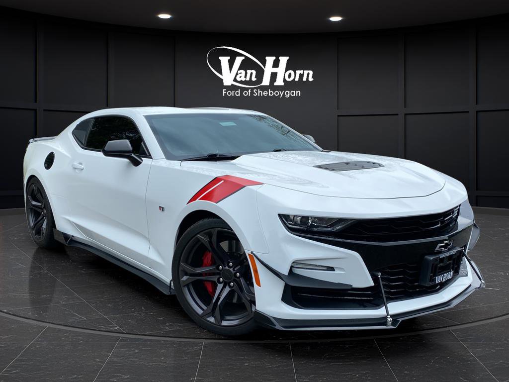 Used 2019 Chevrolet Camaro SS RWD image 1