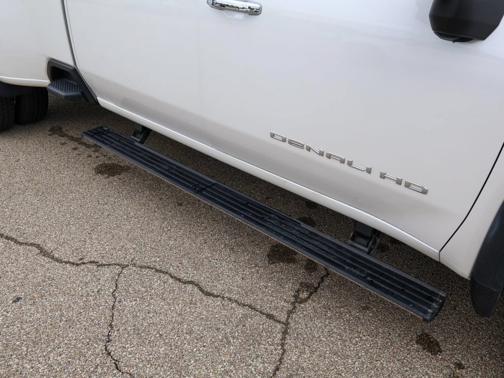 Used 2024 GMC Sierra 3500 Denali w/ Denali Reserve Package AWD/4WD image 8