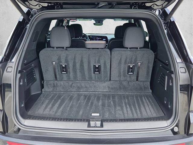 Used 2026 Chevrolet Traverse LT w/ Driver Confidence Package image 7
