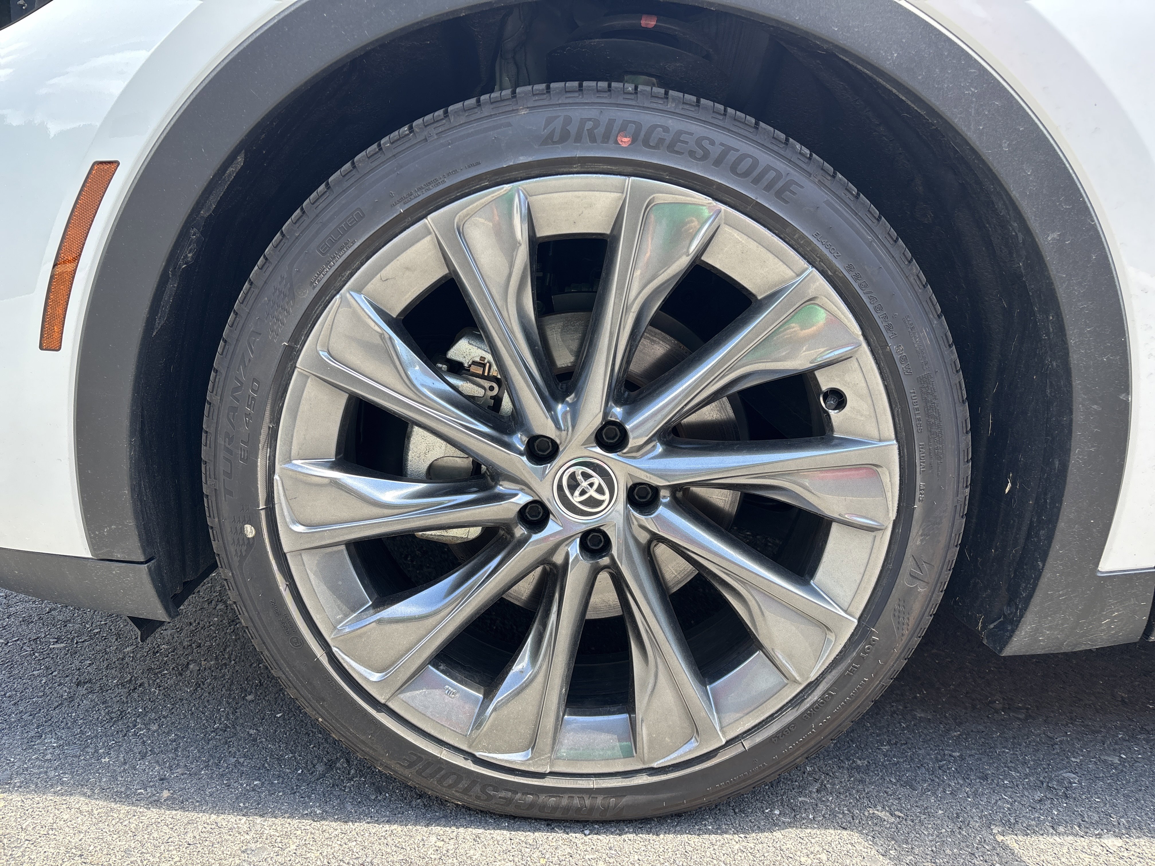 Certified 2023 Toyota Crown w/ Advanced Technology Package AWD/4WD image 16