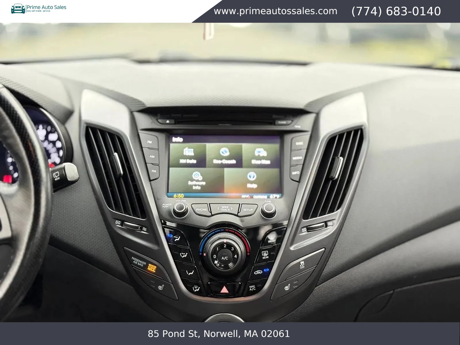 Used 2016 Hyundai Veloster Turbo FWD image 23