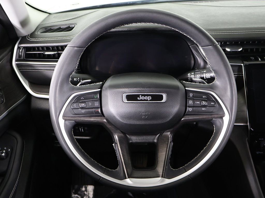 Used 2023 Jeep Grand Cherokee L Limited image 44