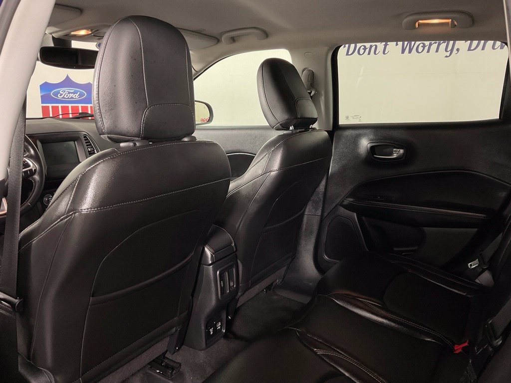 Used 2018 Jeep Compass Latitude w/ Popular Equipment Group AWD/4WD image 15