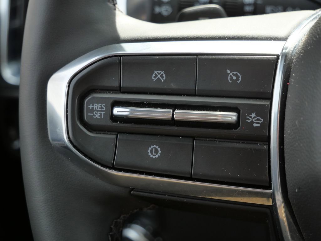 Used 2025 GMC Yukon Denali w/ Sun & Power Step Package image 46