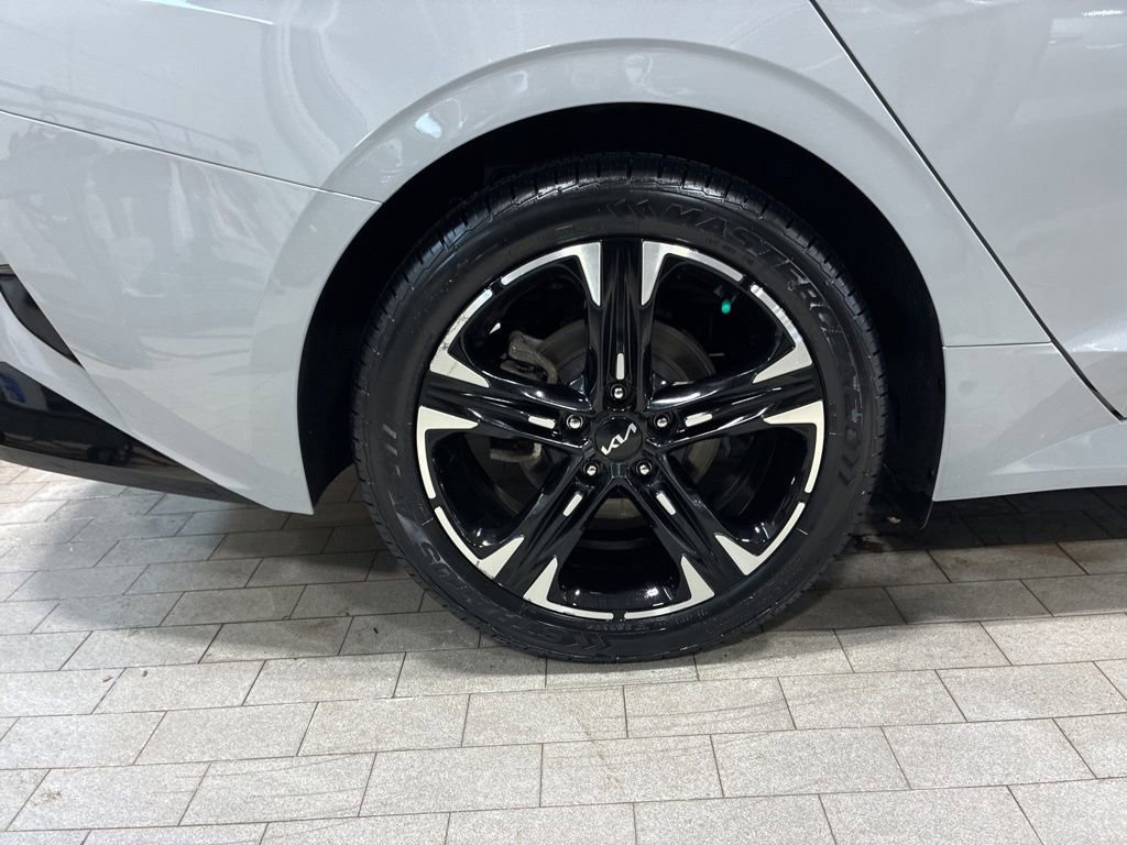 Used 2023 Kia K5 GT-Line image 16
