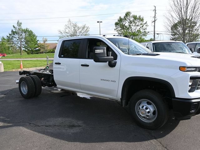 New 2026 Chevrolet Silverado 3500 W/T w/ WT Convenience Package AWD/4WD image 1