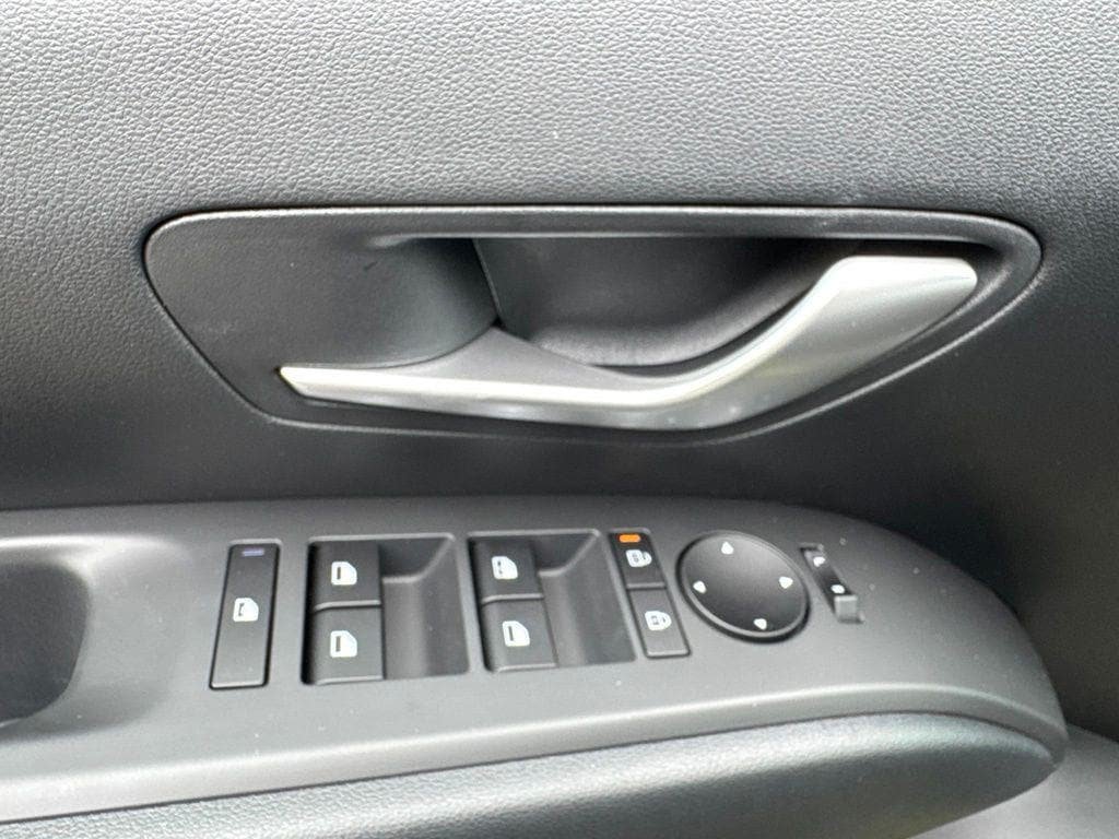 New 2026 Hyundai Tucson Blue SE AWD/4WD image 11