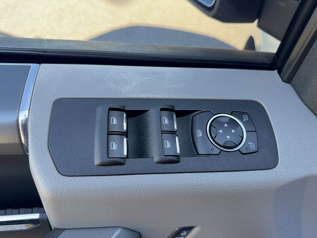 Used 2015 Ford F150 XLT w/ Equipment Group 302A Luxury image 9