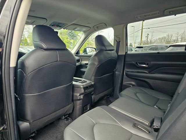 Used 2025 Toyota Grand Highlander AWD image 25