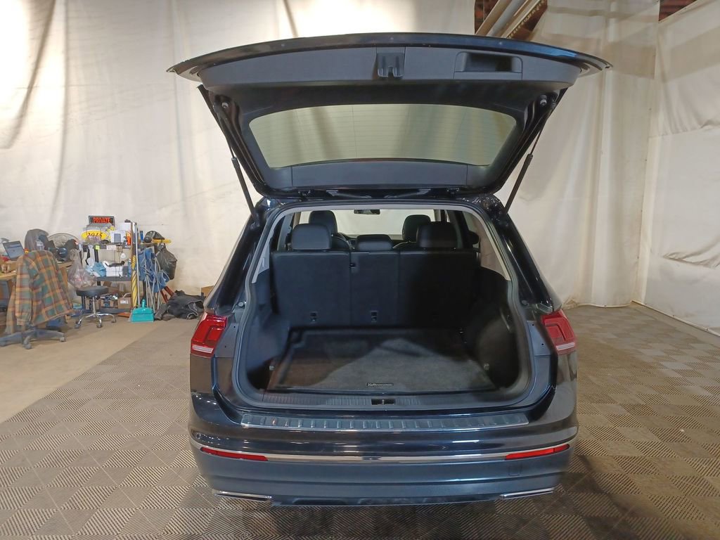 Used 2020 Volkswagen Tiguan SE w/ Panoramic Sunroof Package AWD/4WD image 20