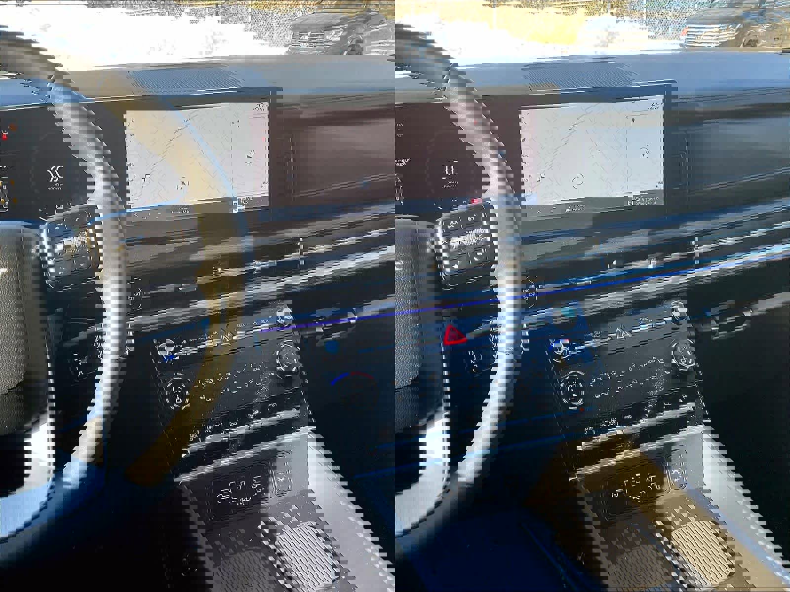 Used 2025 Hyundai Santa Fe Limited image 19