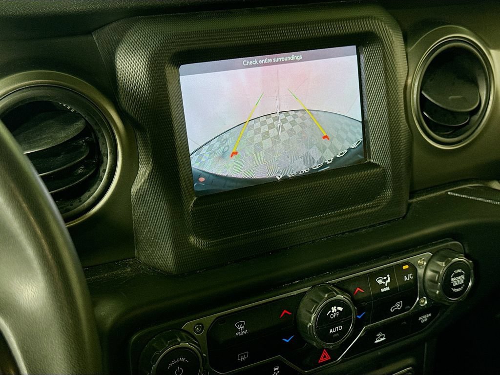 Used 2023 Jeep Wrangler Unlimited AWD/4WD image 13