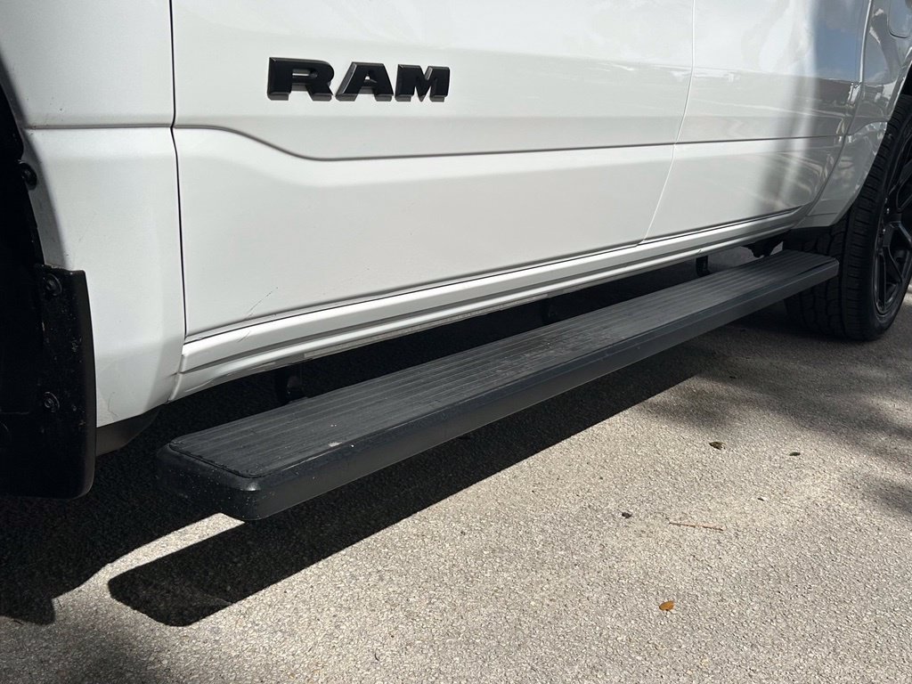 Used 2023 RAM 1500 Laramie RWD image 34