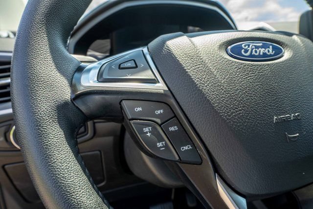 Used 2024 Ford Edge SEL AWD/4WD image 13
