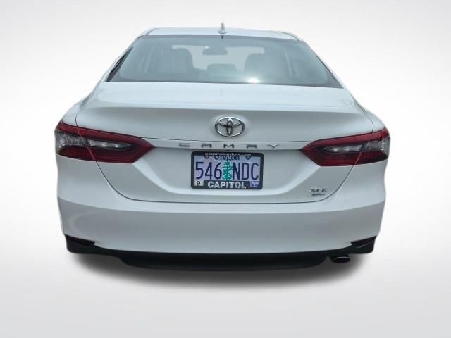 Used 2022 Toyota Camry XLE AWD/4WD image 9