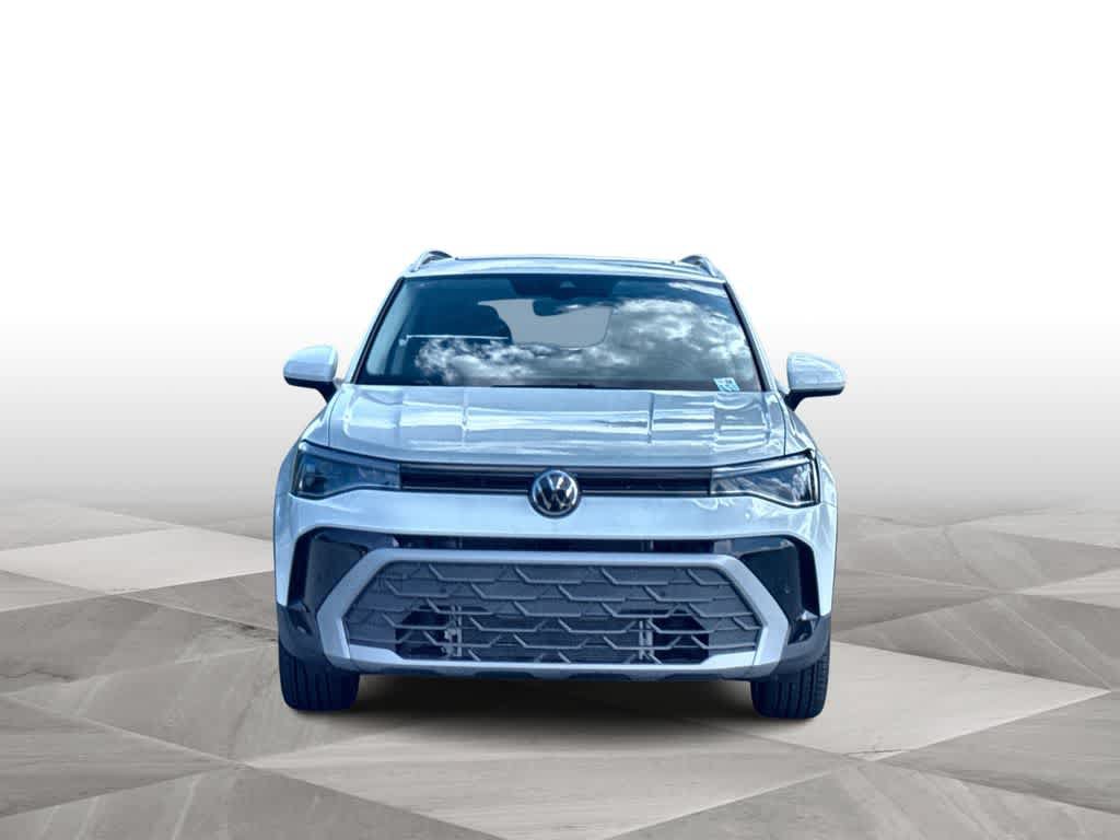 New 2026 Volkswagen Taos SE FWD image 3