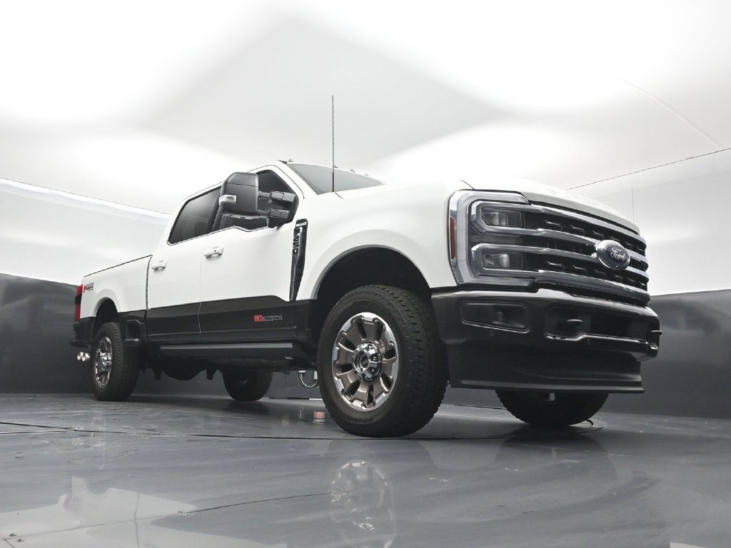 Used 2025 Ford F250 King Ranch AWD/4WD image 3
