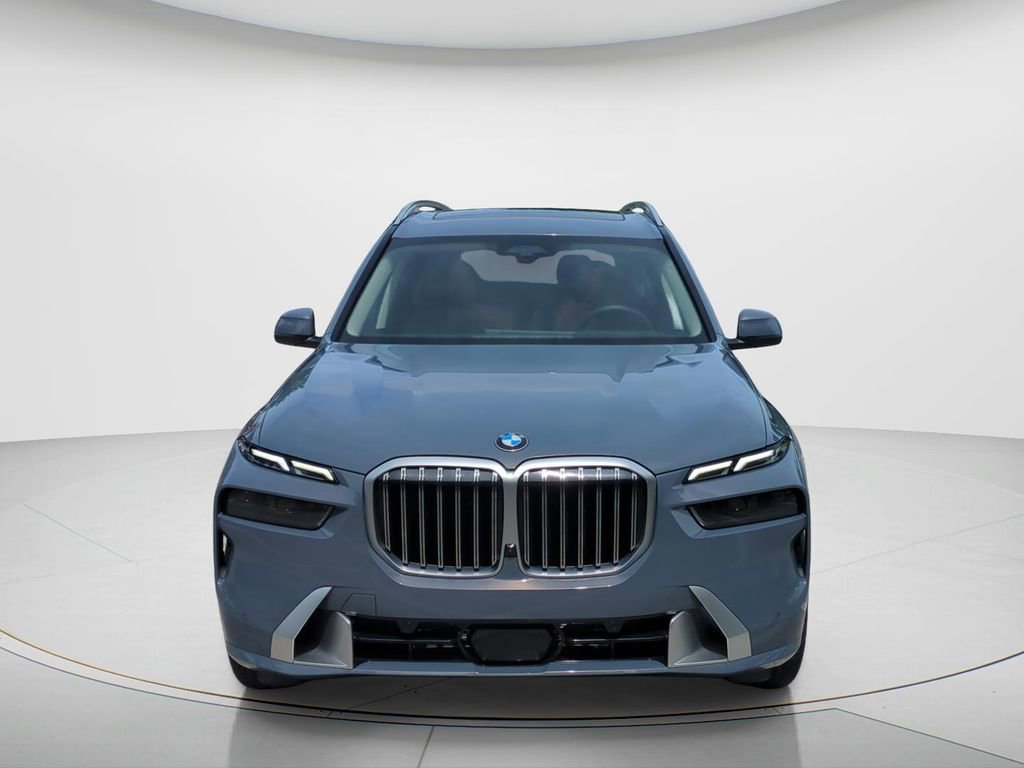 Certified 2023 BMW X7 xDrive40i w/ Premium Package AWD/4WD image 2