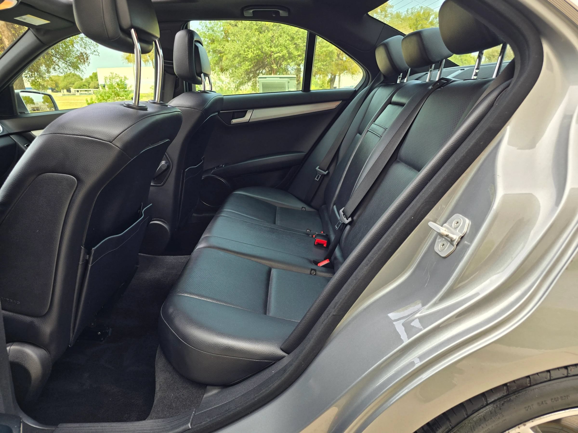 Used 2013 Mercedes-Benz C 250 Sedan image 42