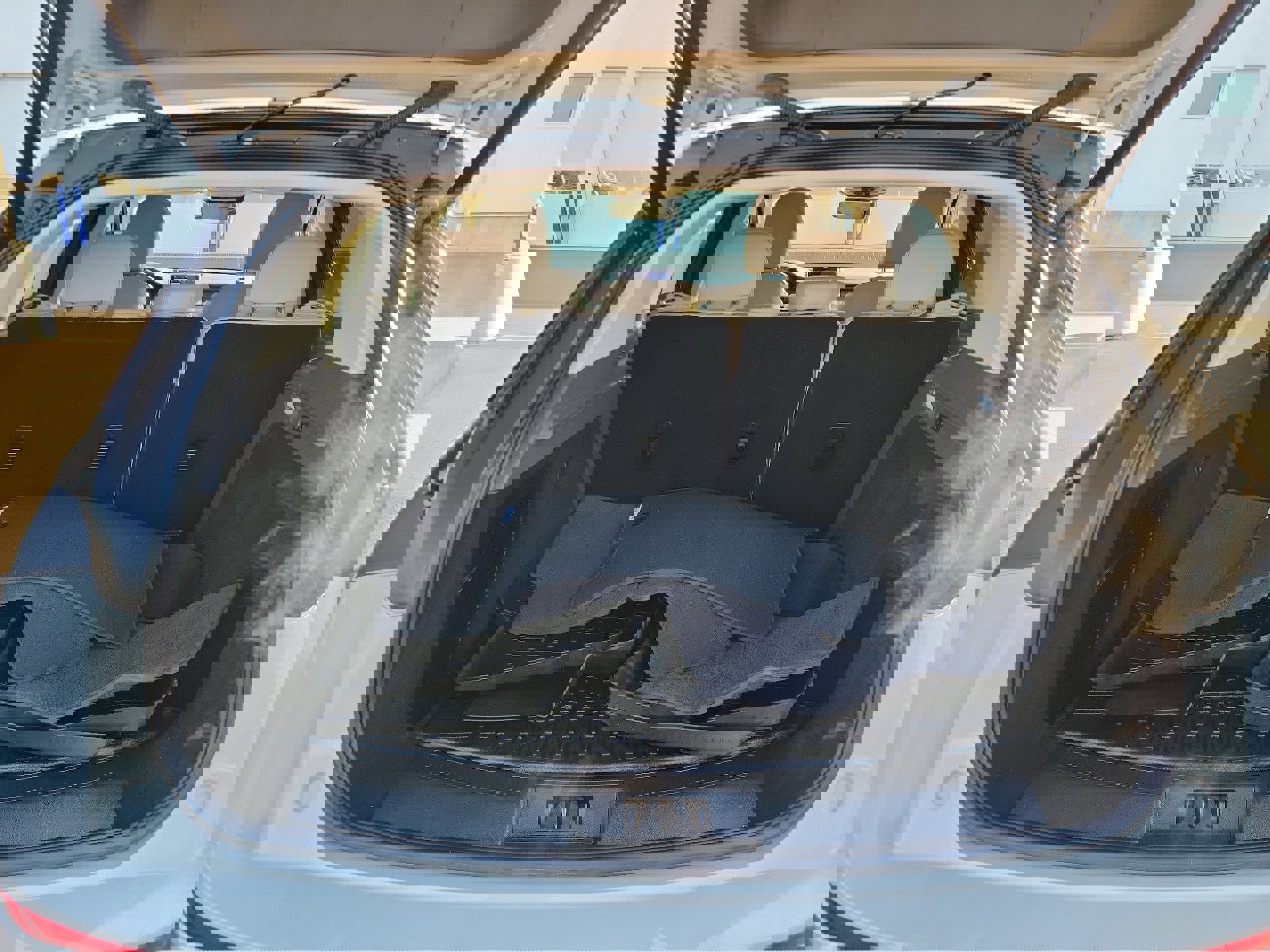 Used 2022 Lincoln Corsair Reserve w/ Equipment Group 201A image 7