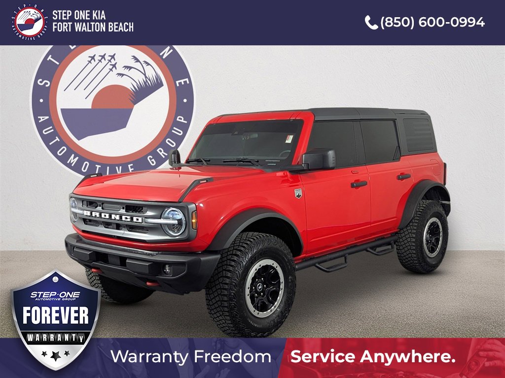 Used 2023 Ford Bronco Big Bend w/ Sasquatch Package image 1