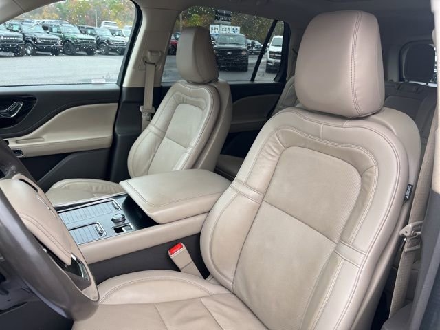 Used 2023 Lincoln Aviator Reserve w/ Equipment Group 201A image 19