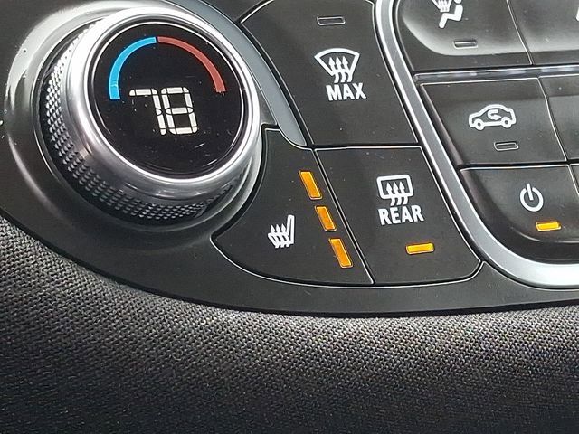 Used 2024 Chevrolet Malibu LT image 25