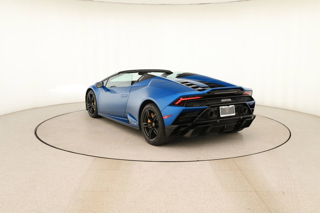 Used 2020 Lamborghini Huracan EVO RWD image 4