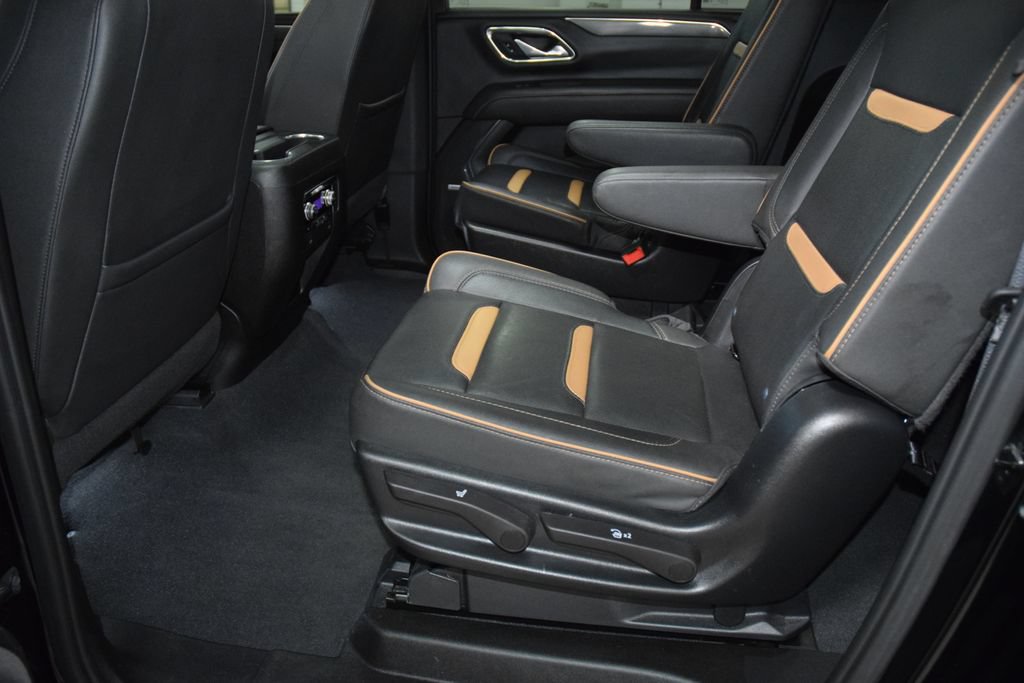 Used 2023 GMC Yukon XL AT4 w/ AT4 Premium Package AWD/4WD image 44