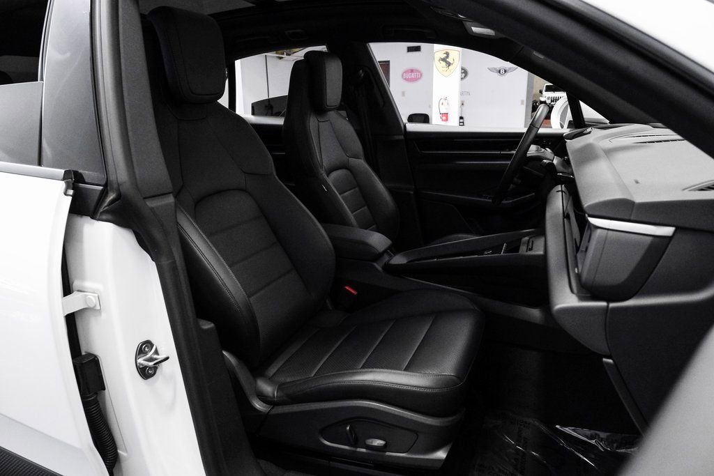 Used 2024 Porsche Macan 4 Electric image 36