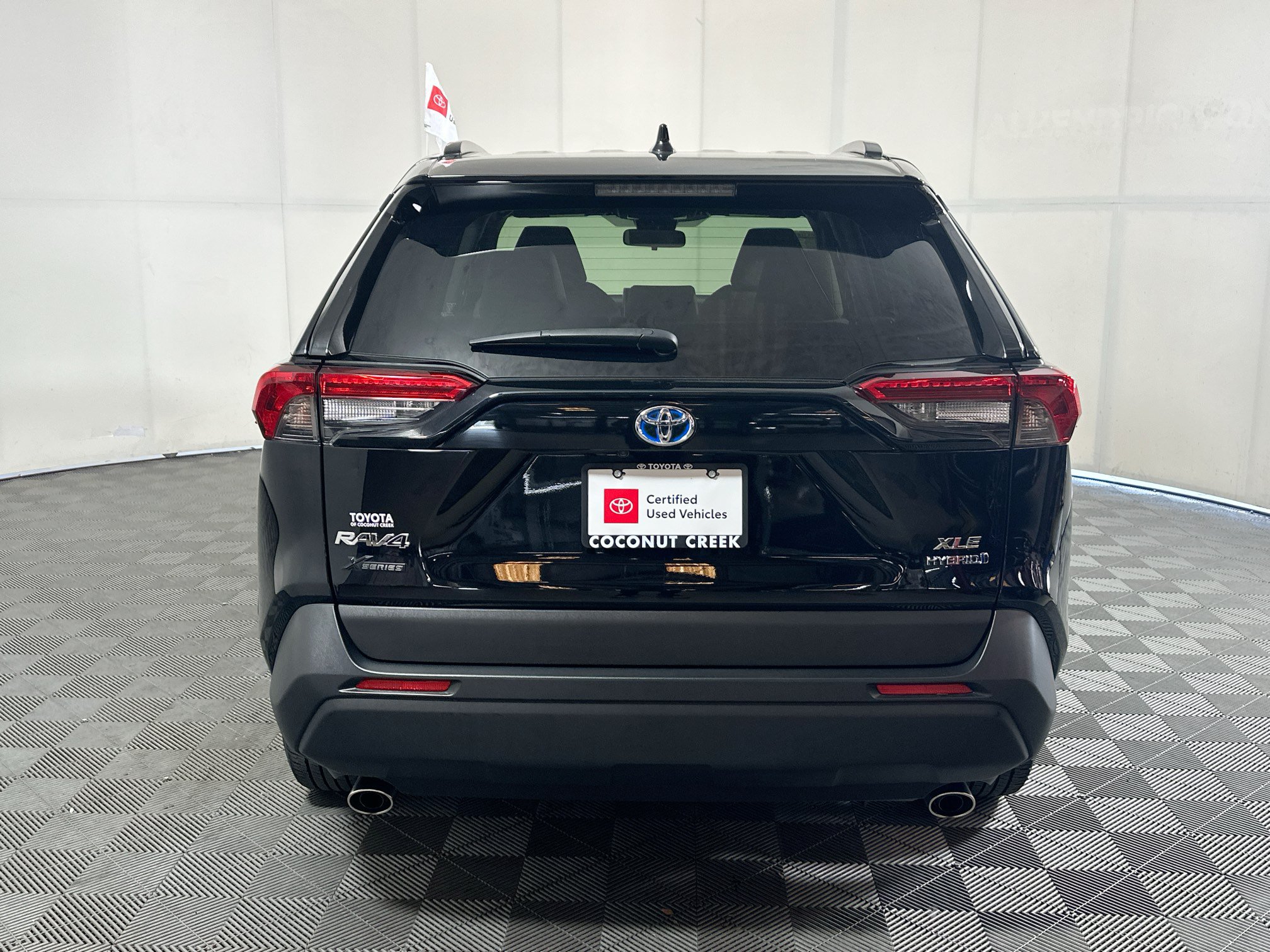 Certified 2024 Toyota RAV4 XLE w/ Convenience Package AWD/4WD image 4