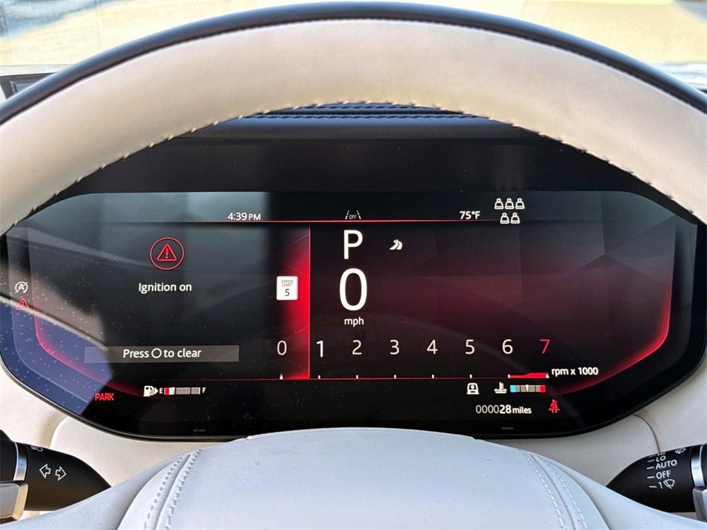 New 2026 Land Rover Range Rover Long Wheelbase SE image 25