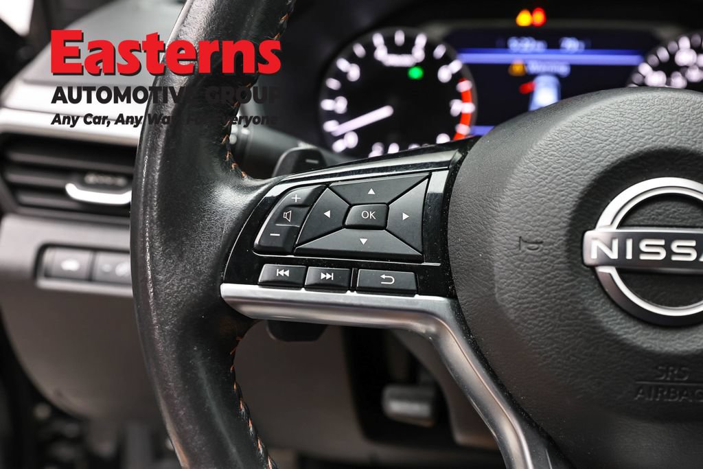 Used 2024 Nissan Altima 2.5 SR FWD image 15